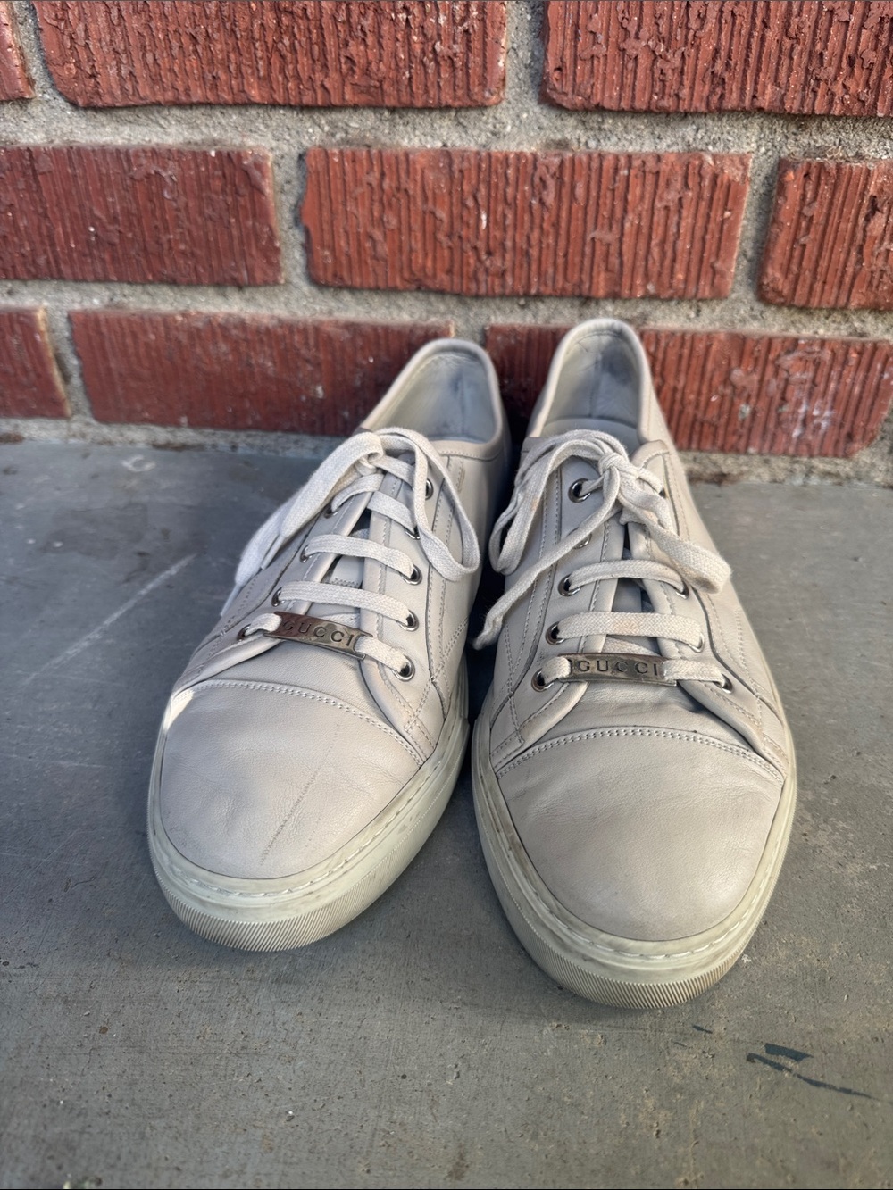 Gucci Miro Soft Leather Sneakers - Picture 4 of 12